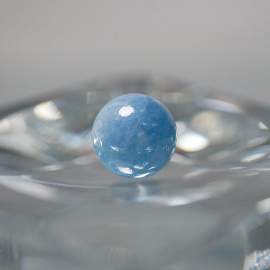 入りコン沢産 青翡翠 8mm丸玉(Ki109)