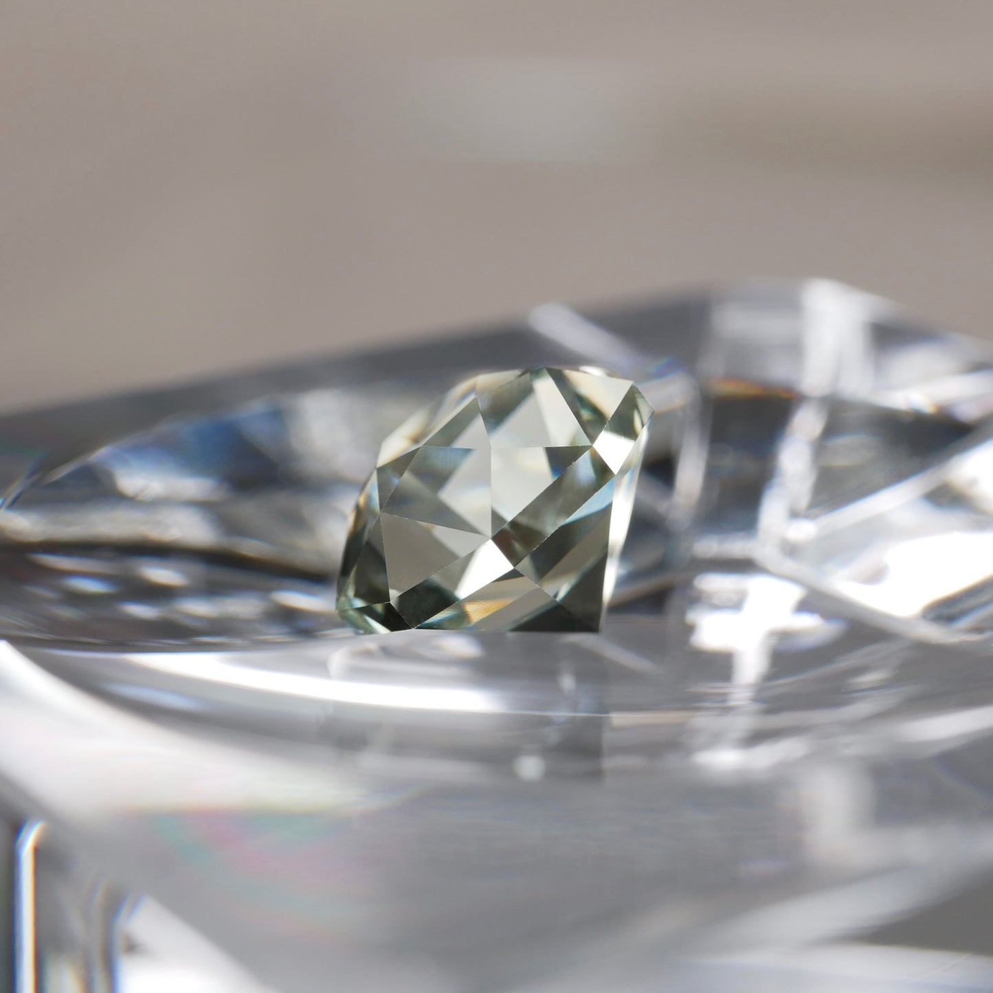 グリーンアメジスト faceted cut ルース(Re013)