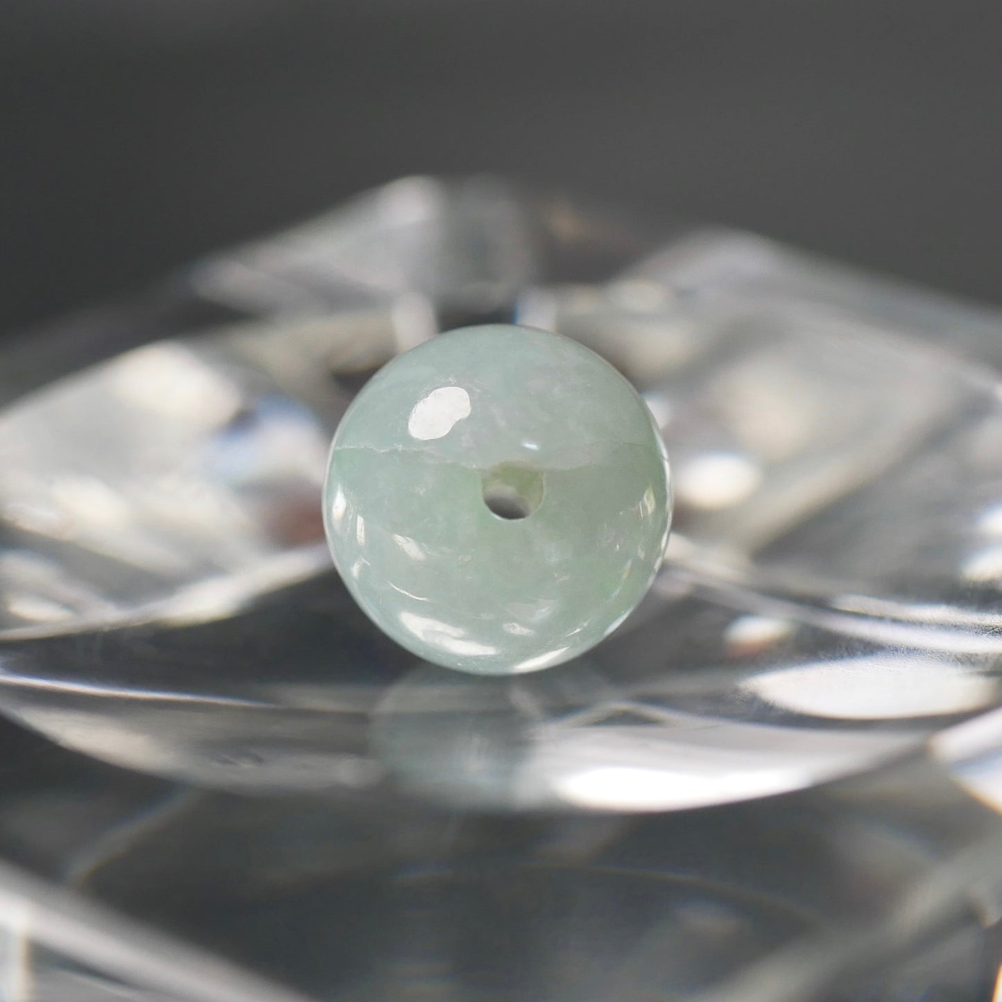 糸魚川産 グリーン翡翠 8mm丸玉(Ki124)