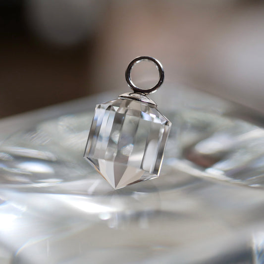 山梨県産 乙女水晶 クリアポイントPT(Re028)