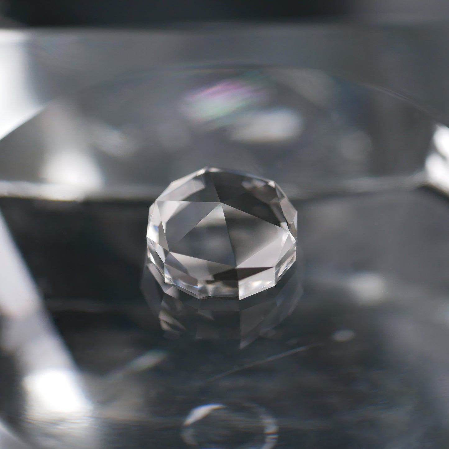 山梨県産 乙女水晶 faceted cut ルース(Re155)