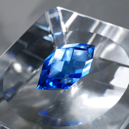 SBQ  faceted cut ルース（Re002）