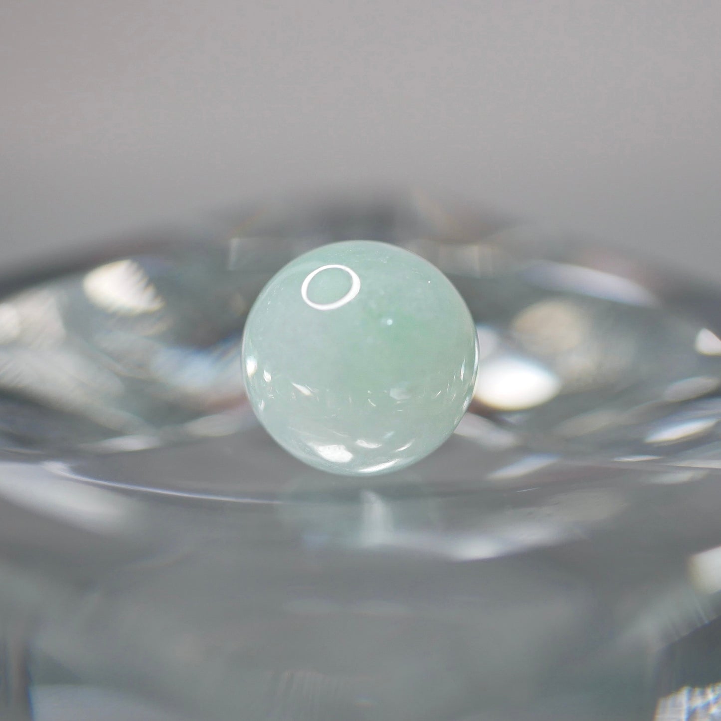 糸魚川産 グリーン翡翠 8mm丸玉（Ki116）