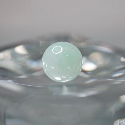糸魚川産 グリーン翡翠 8mm丸玉（Ki116）