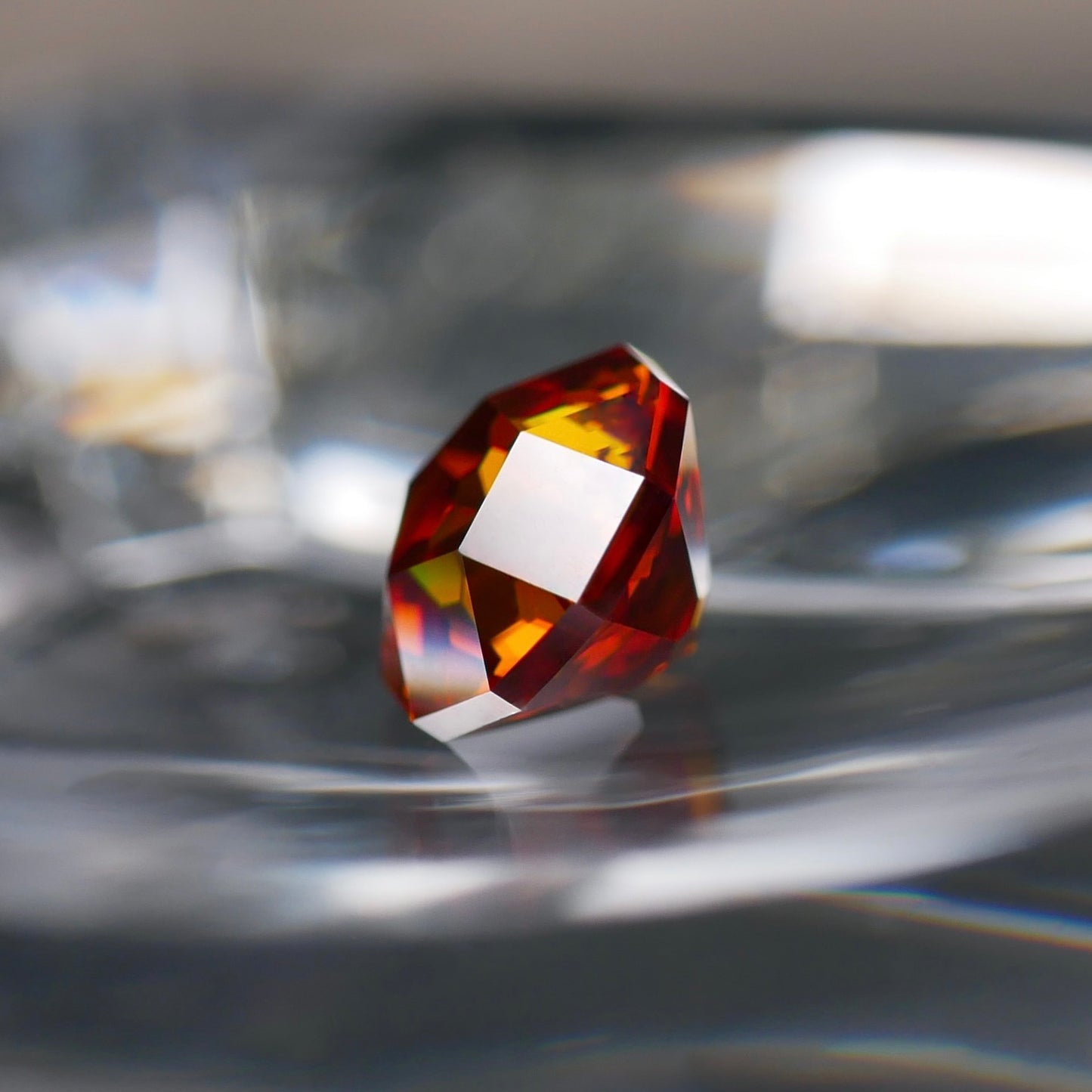チタニア  faceted cut ルース（Re228)