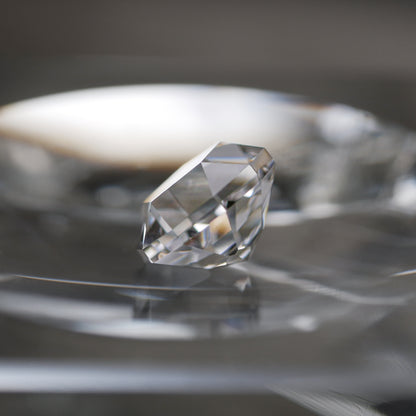 宮崎県産 高千穂水晶 faceted cut ルース（Re160)