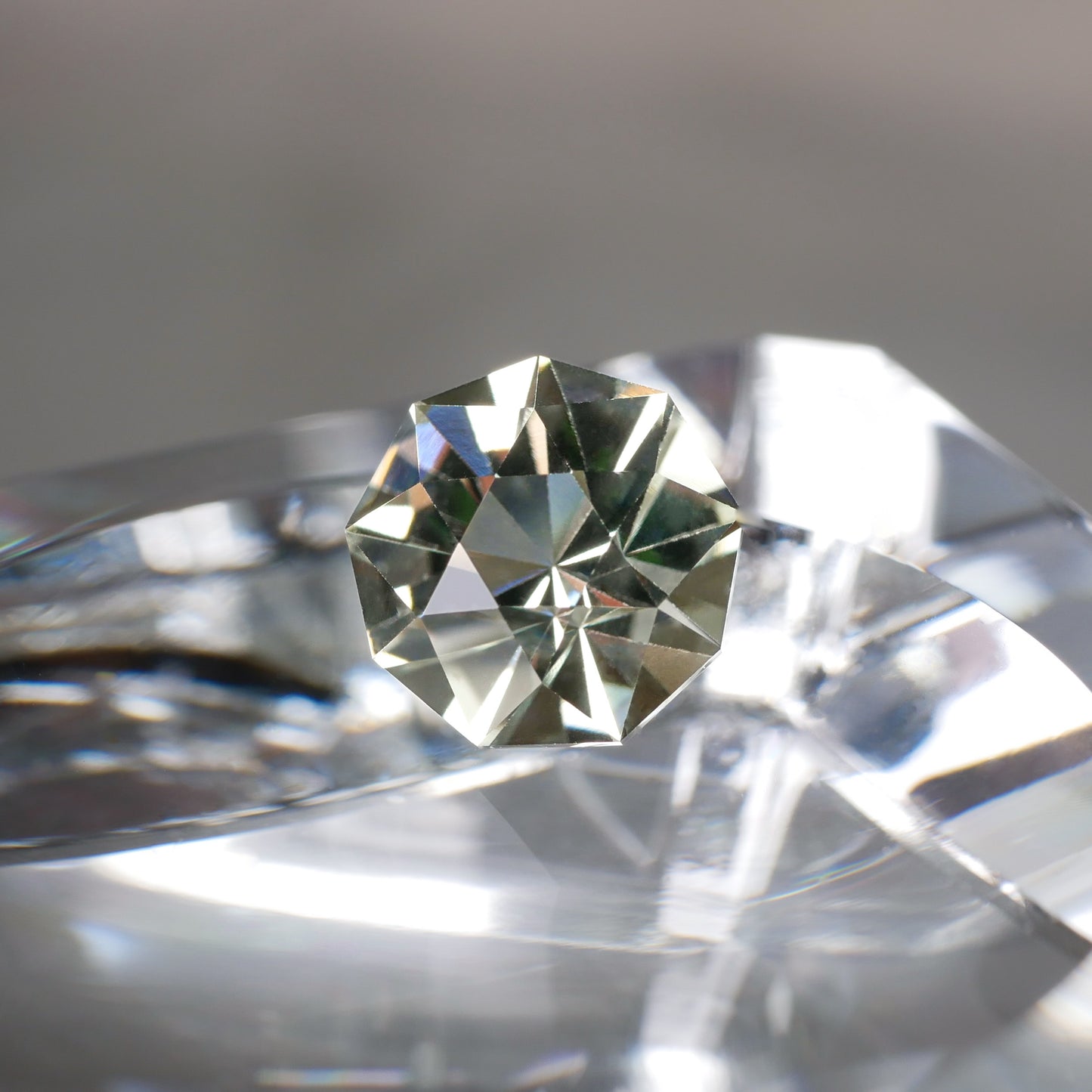 グリーンアメジスト faceted cut ルース（Re013）