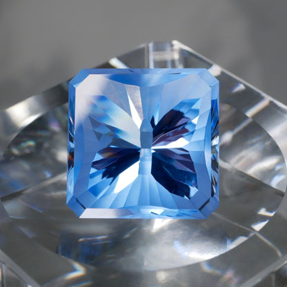 SBQ  faceted cut ルース（Re003）