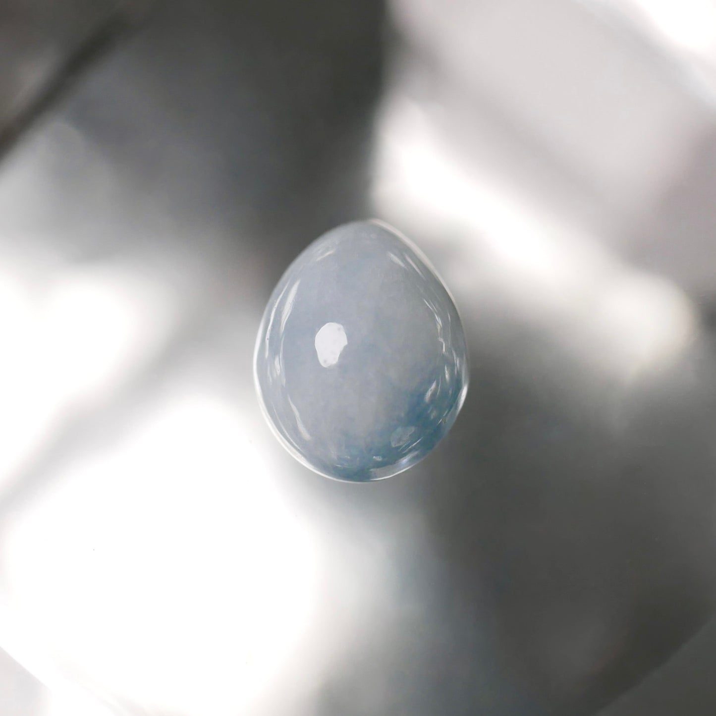 入りコン沢産 青翡翠 ペアシェイプルース（Ki133）