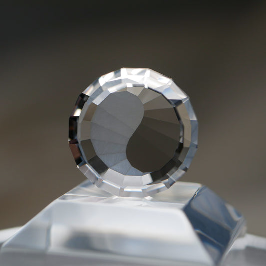 ヒマラヤ アイスクリスタル faceted cut ルース（Re030）