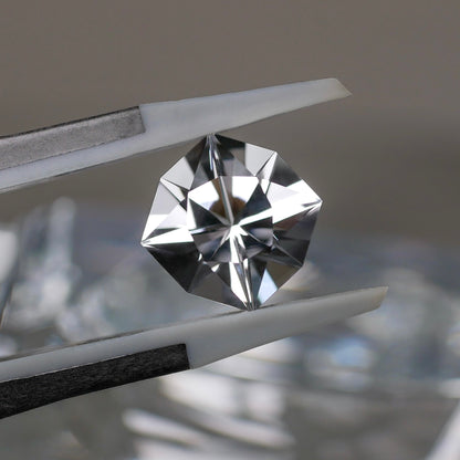 糸魚川 海岸転石 水晶 faceted cut ルース（Re359）
