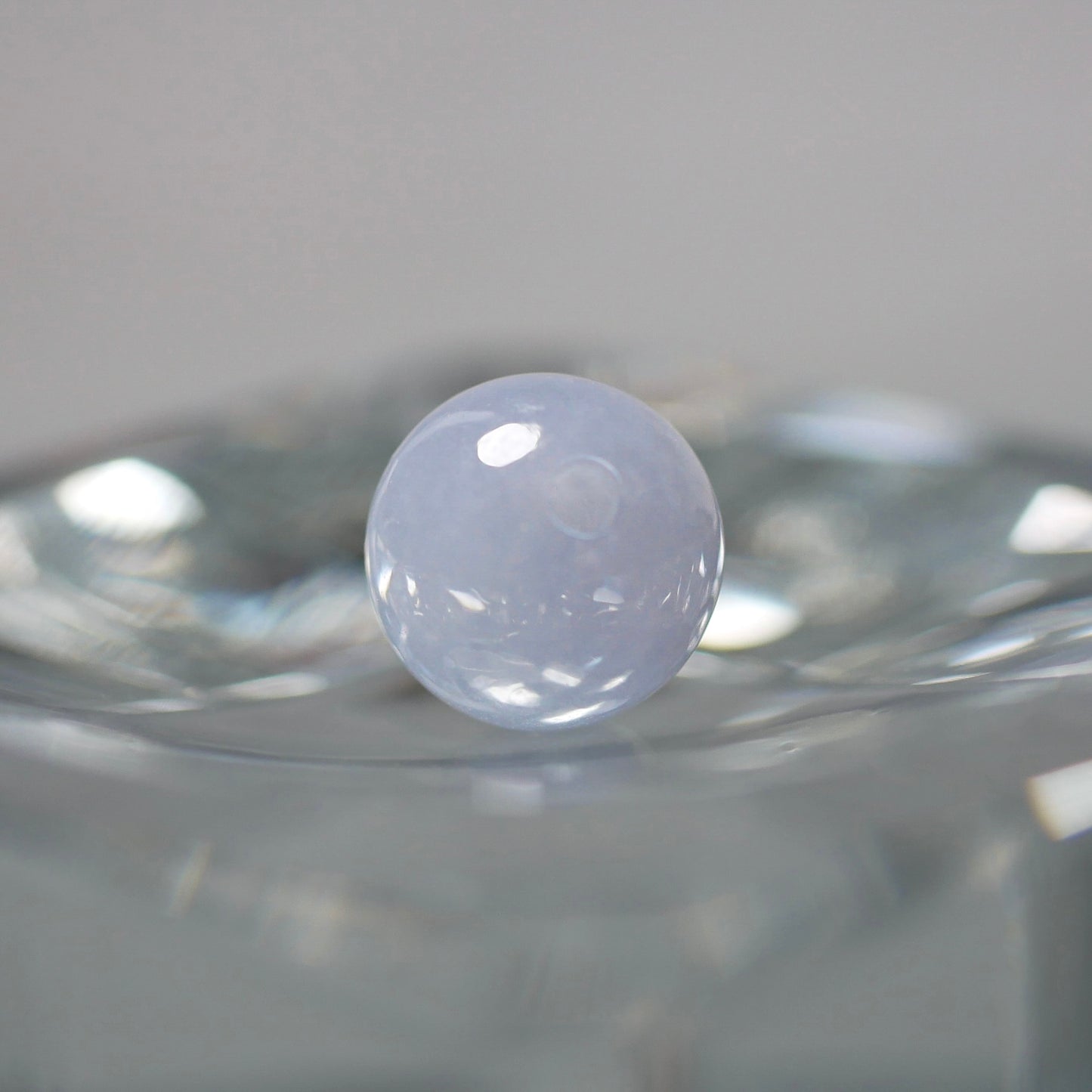 糸魚川産 ラベンダー翡翠 8mm丸玉（Ki112）