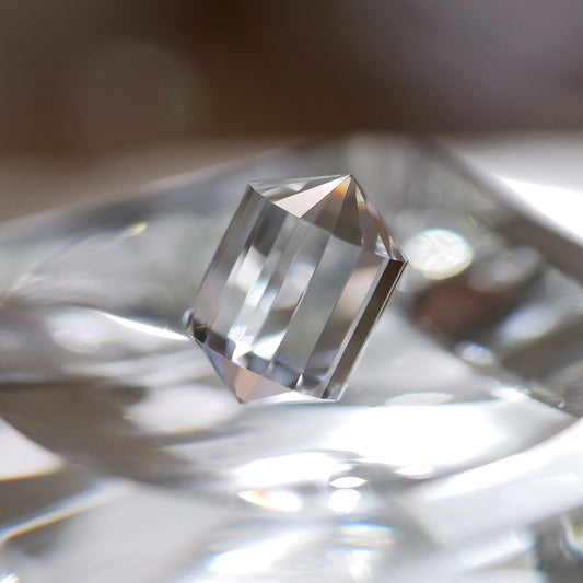 山梨県産 乙女水晶 クリアポイント（Re025）