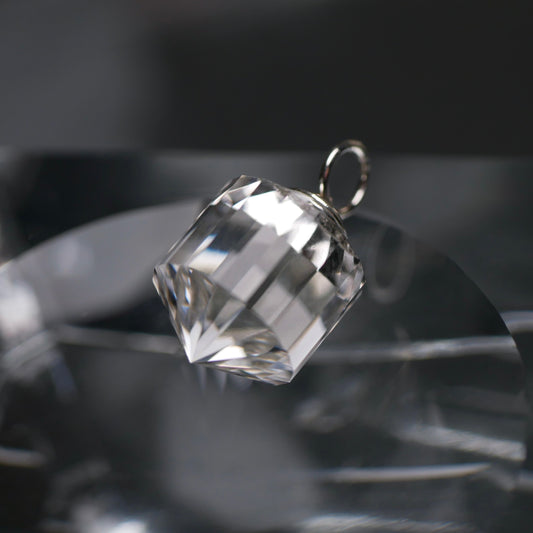 山梨県産 乙女水晶 クリアポイントPT（Re054）