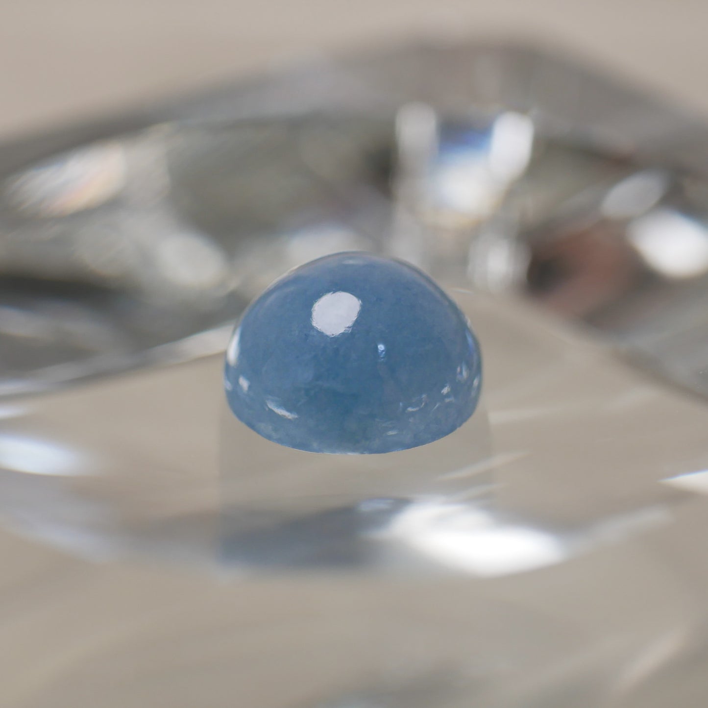 入りコン沢産 青翡翠 ハイカボションルース（Ki131）