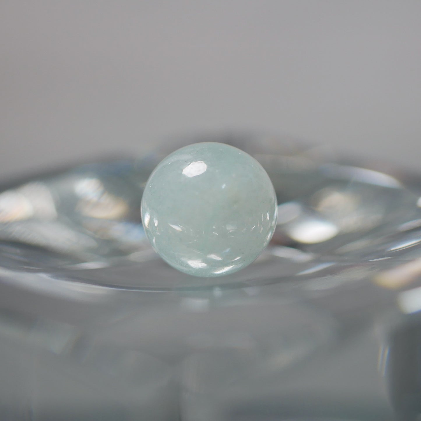 糸魚川産 グリーン翡翠 8mm丸玉（Ki117）
