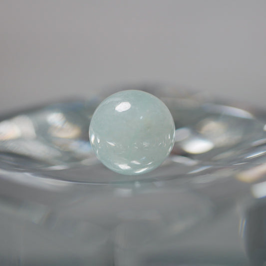 糸魚川産 グリーン翡翠 8mm丸玉（Ki117）