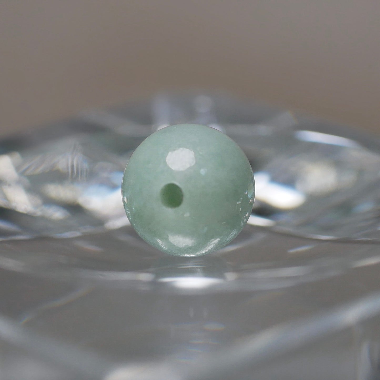 糸魚川産 グリーン翡翠 8mm丸玉（Ki305）
