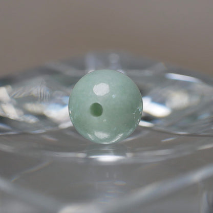 糸魚川産 グリーン翡翠 8mm丸玉（Ki305）
