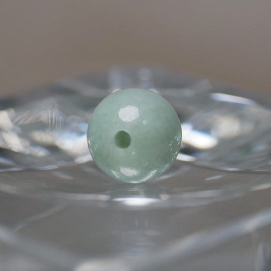糸魚川産 グリーン翡翠 8mm丸玉（Ki305）