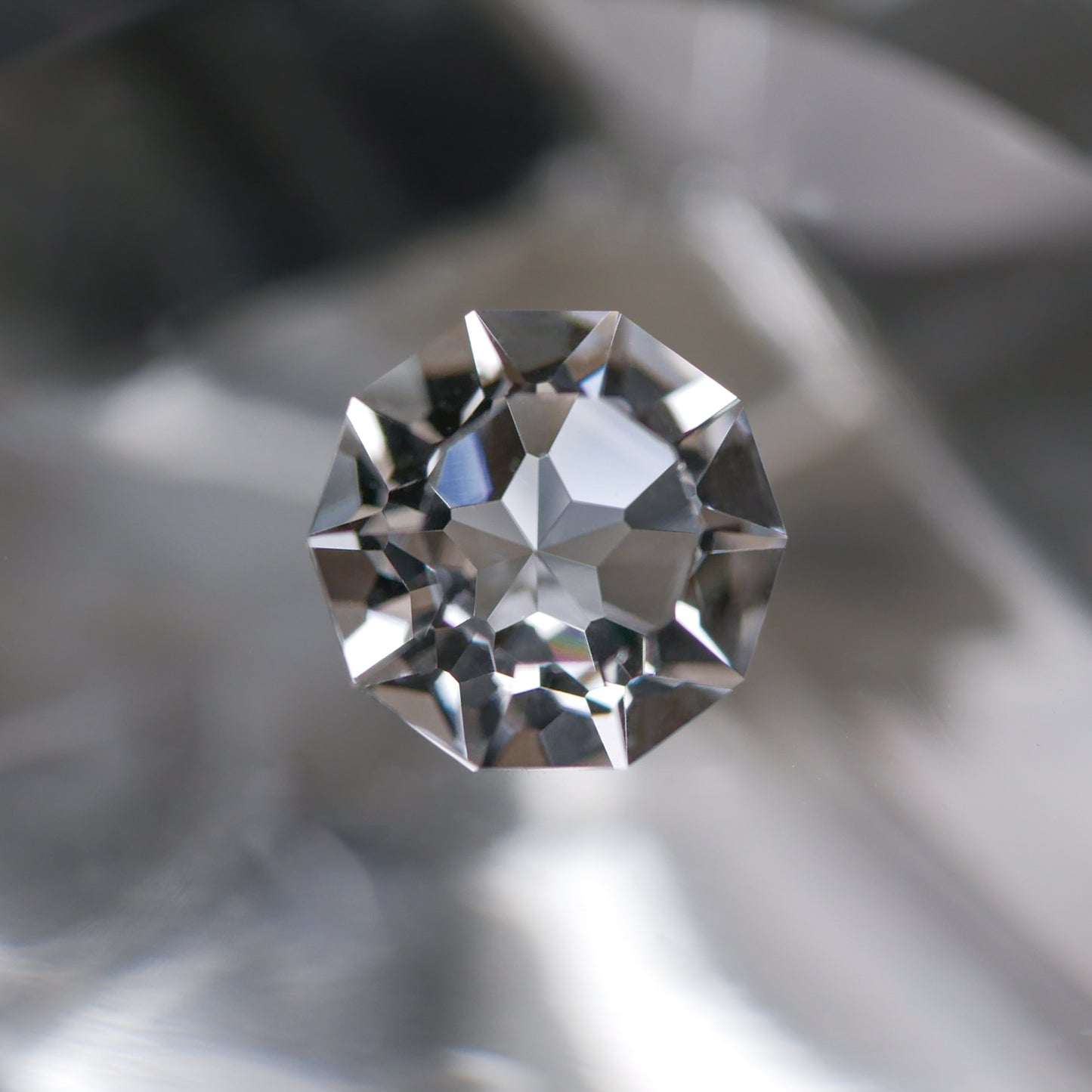 宮崎県産 高千穂水晶 faceted cut ルース（Re162)