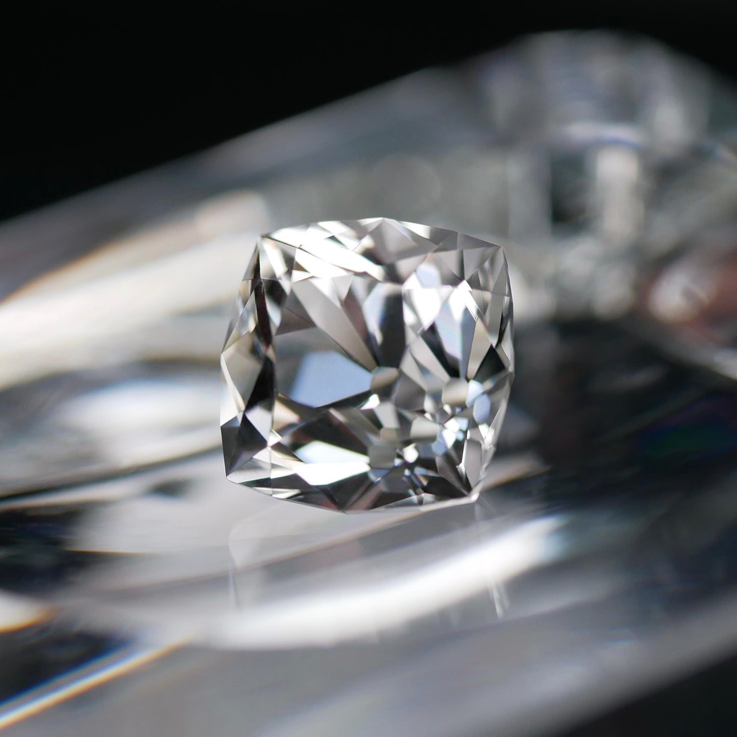 長野県産 川上村水晶 faceted cut ルース（Re037）