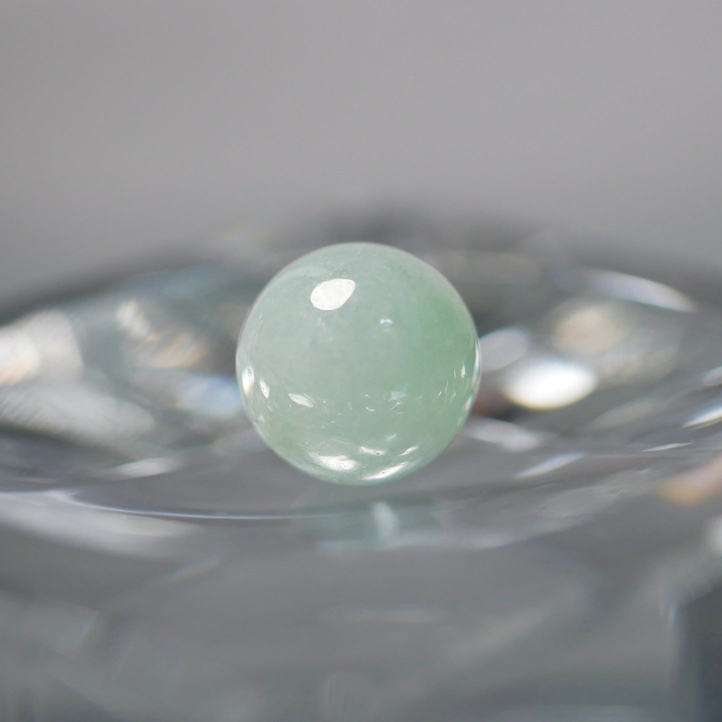 糸魚川産 グリーン翡翠 8mm丸玉（Ki115）