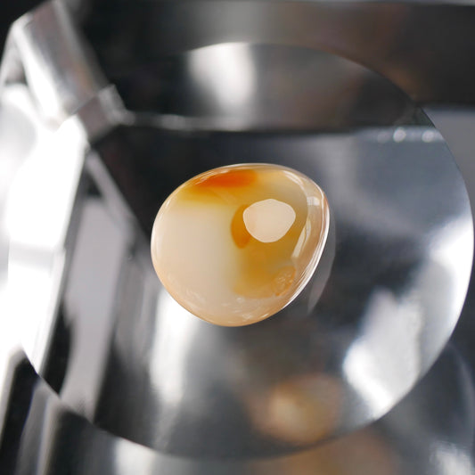 茨城県玉川産 カルセドニー ペアシェイプ ルース（Re055）