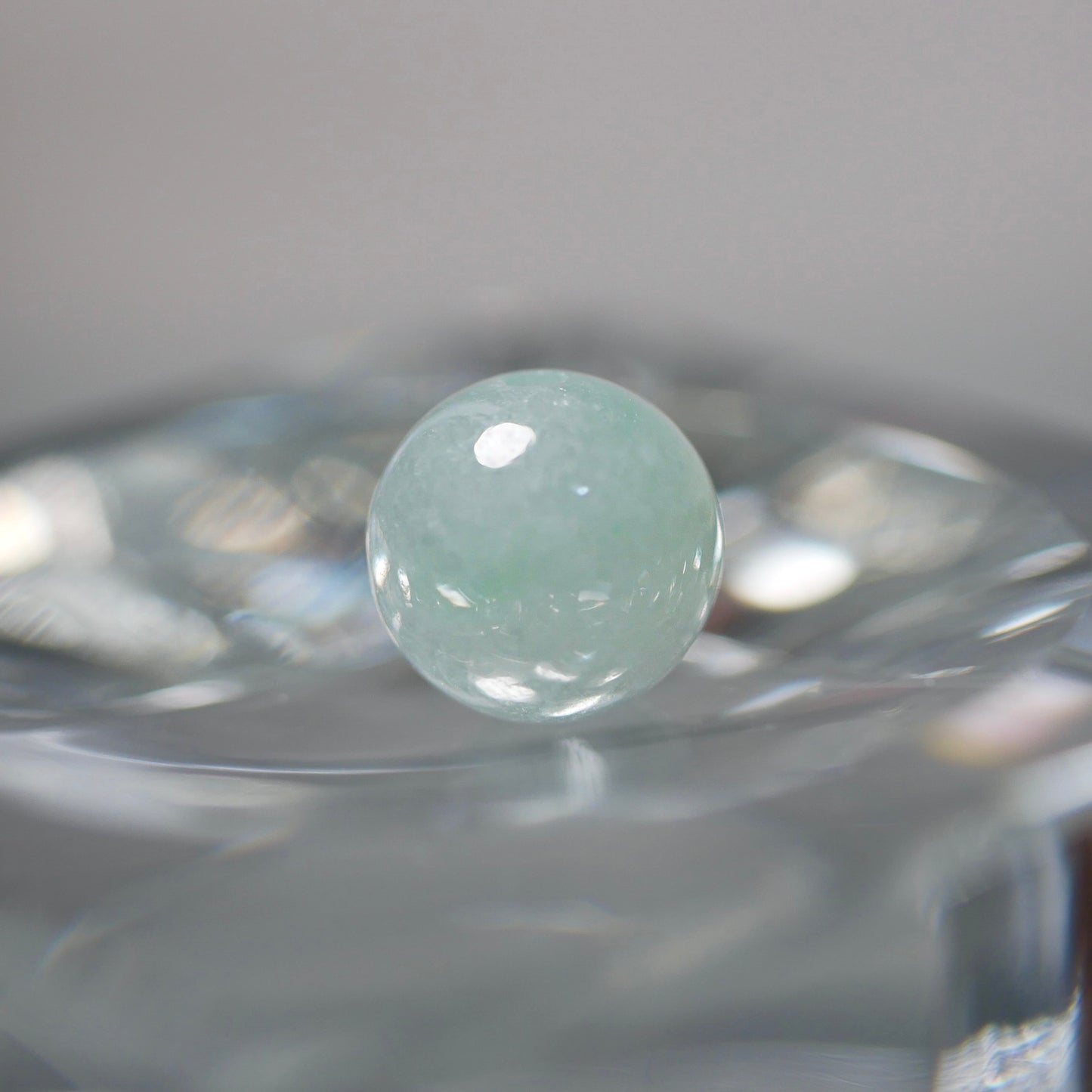 糸魚川産 グリーン翡翠 8mm丸玉（Ki118）