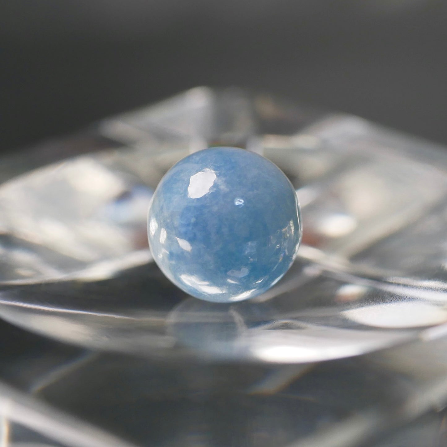 入りコン沢産 青翡翠 8mm丸玉（Ki121）