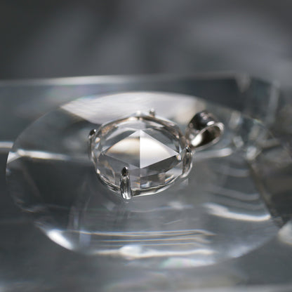 宮崎県産 高千穂水晶 faceted cut PT（Re157）