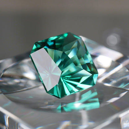 三宅島ガラス faceted cut ルース（Re023）