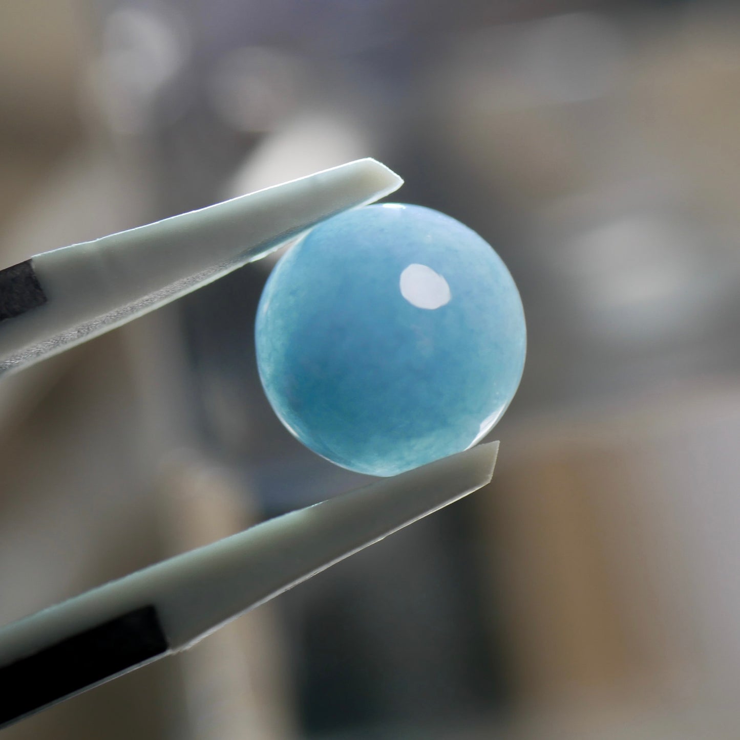 入りコン沢産 青翡翠 ハイカボションルース（Ki131）