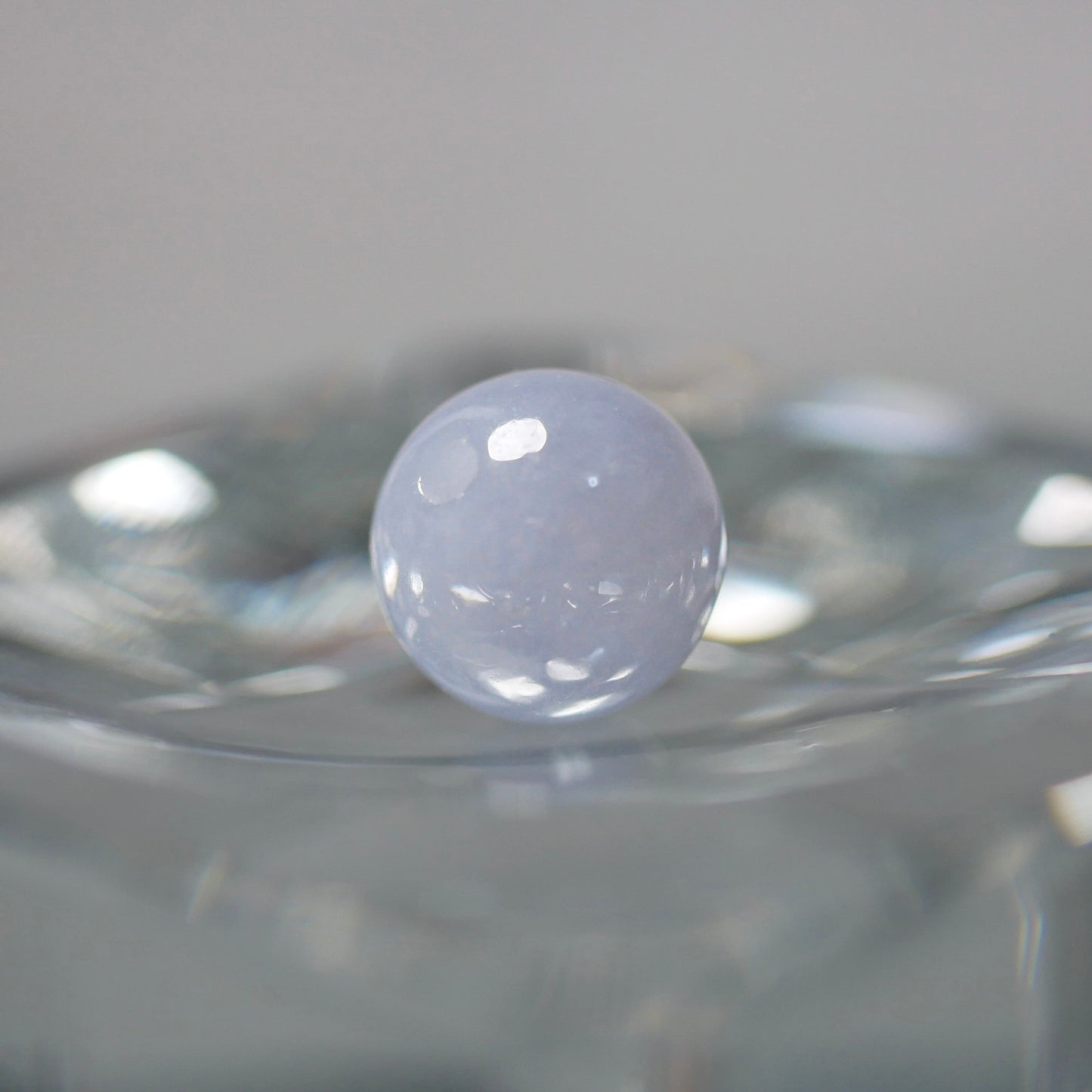 糸魚川産 ラベンダー翡翠 8mm丸玉（Ki112）