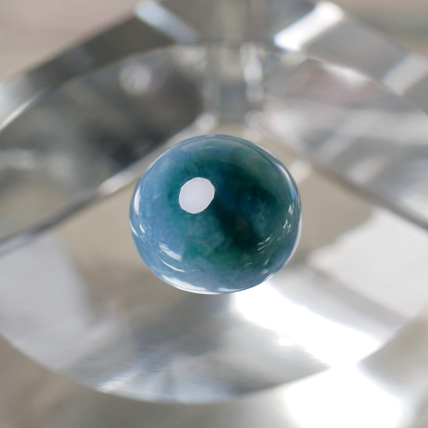 入りコン沢産 青翡翠 ハイカボションルース（Ki130）