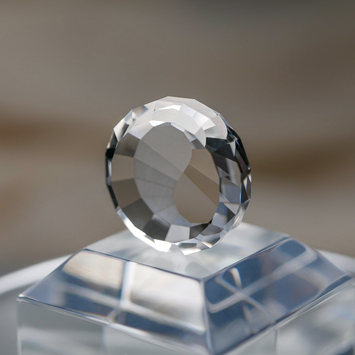 ヒマラヤ アイスクリスタル faceted cut ルース（Re030）