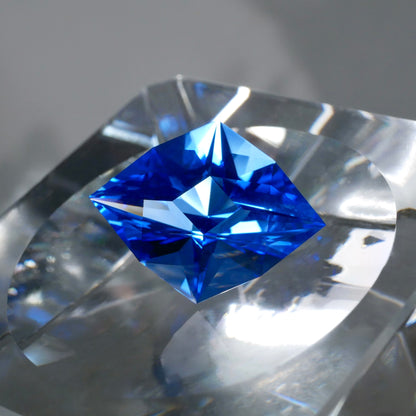 SBQ  faceted cut ルース（Re001）