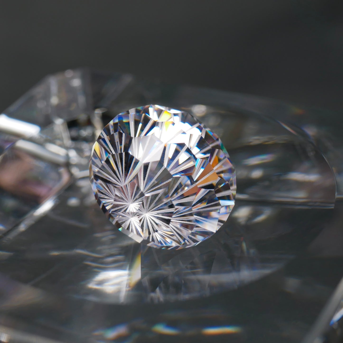 CZ（White clear）faceted cut ルース（Re006）