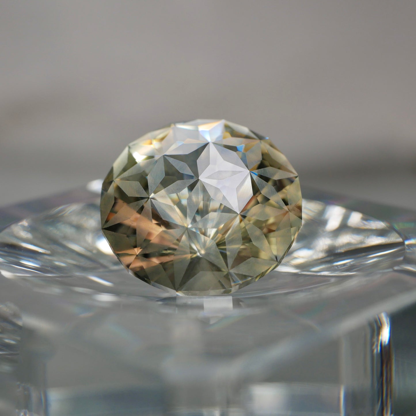 スモーキーシトリン faceted cut ルース（Re008）