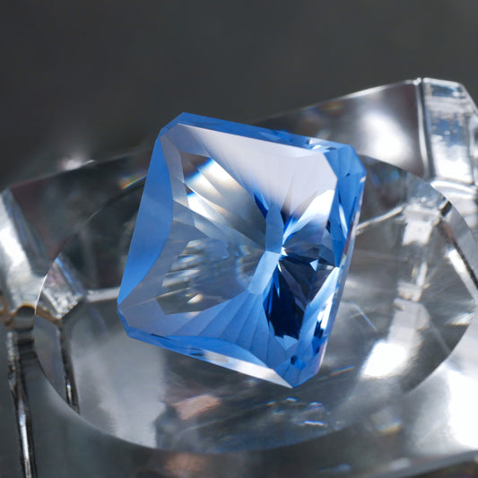SBQ  faceted cut ルース（Re003）