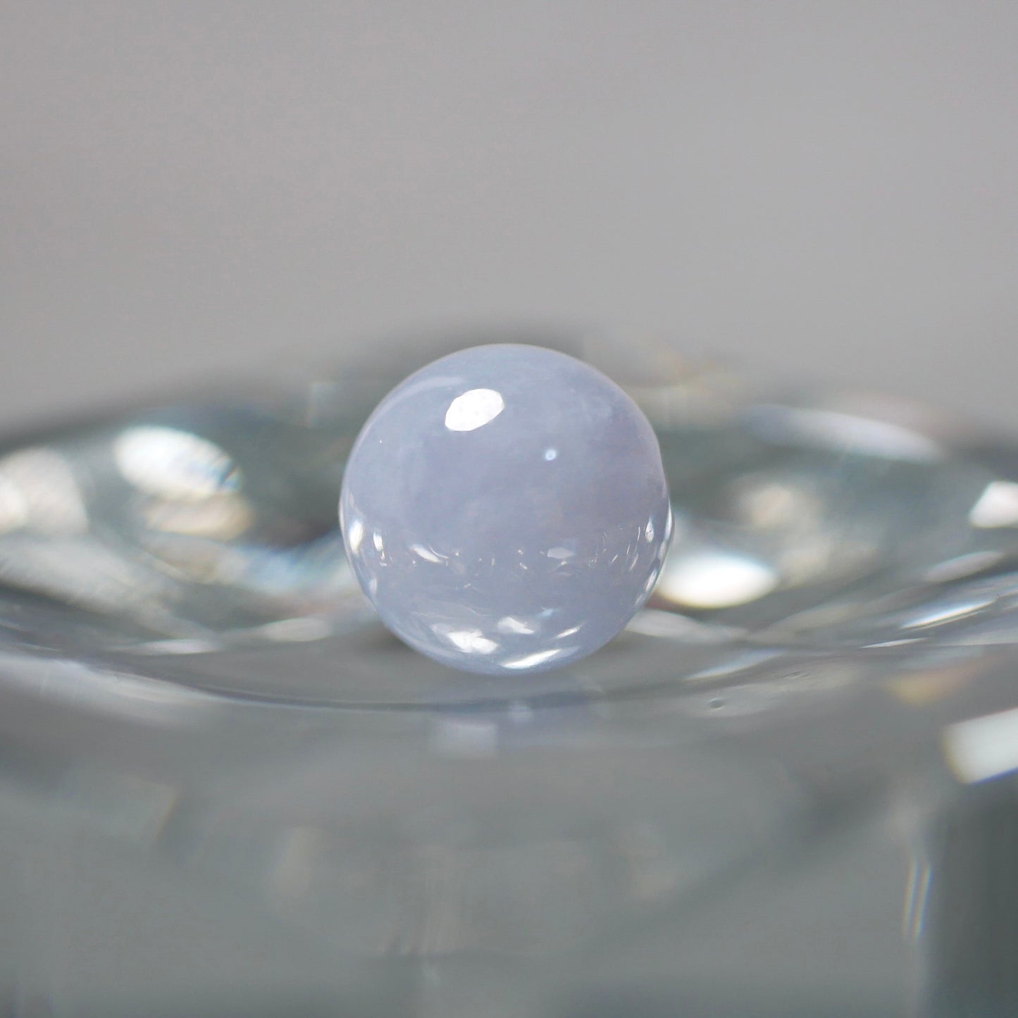 糸魚川産 ラベンダー翡翠 8mm丸玉（Ki113）