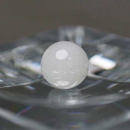 糸魚川産 白翡翠 8mm丸玉（Ki422）