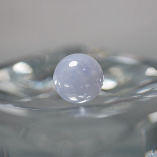 糸魚川産 ラベンダー翡翠 8mm丸玉（Ki111）