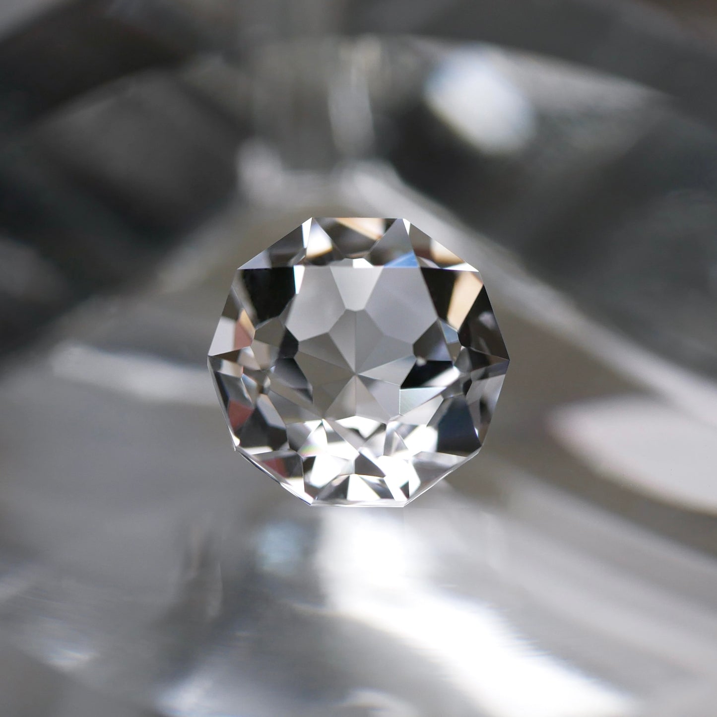 宮崎県産 高千穂水晶 faceted cut ルース（Re161)