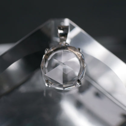 宮崎県産 高千穂水晶 faceted cut PT（Re157）