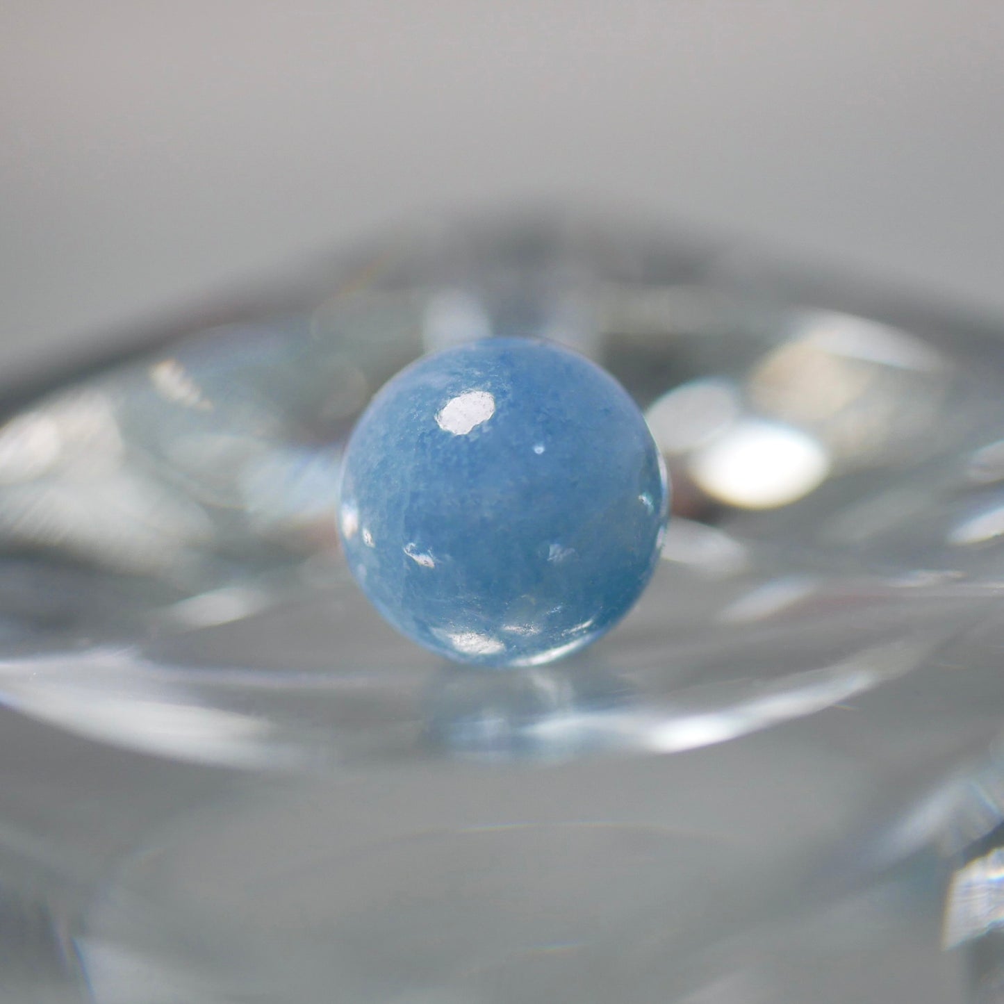 入りコン沢産 青翡翠 8mm丸玉（Ki107）