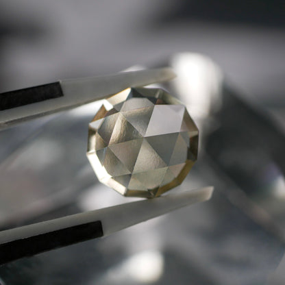 リビアングラス faceted cut ルース（Re033）