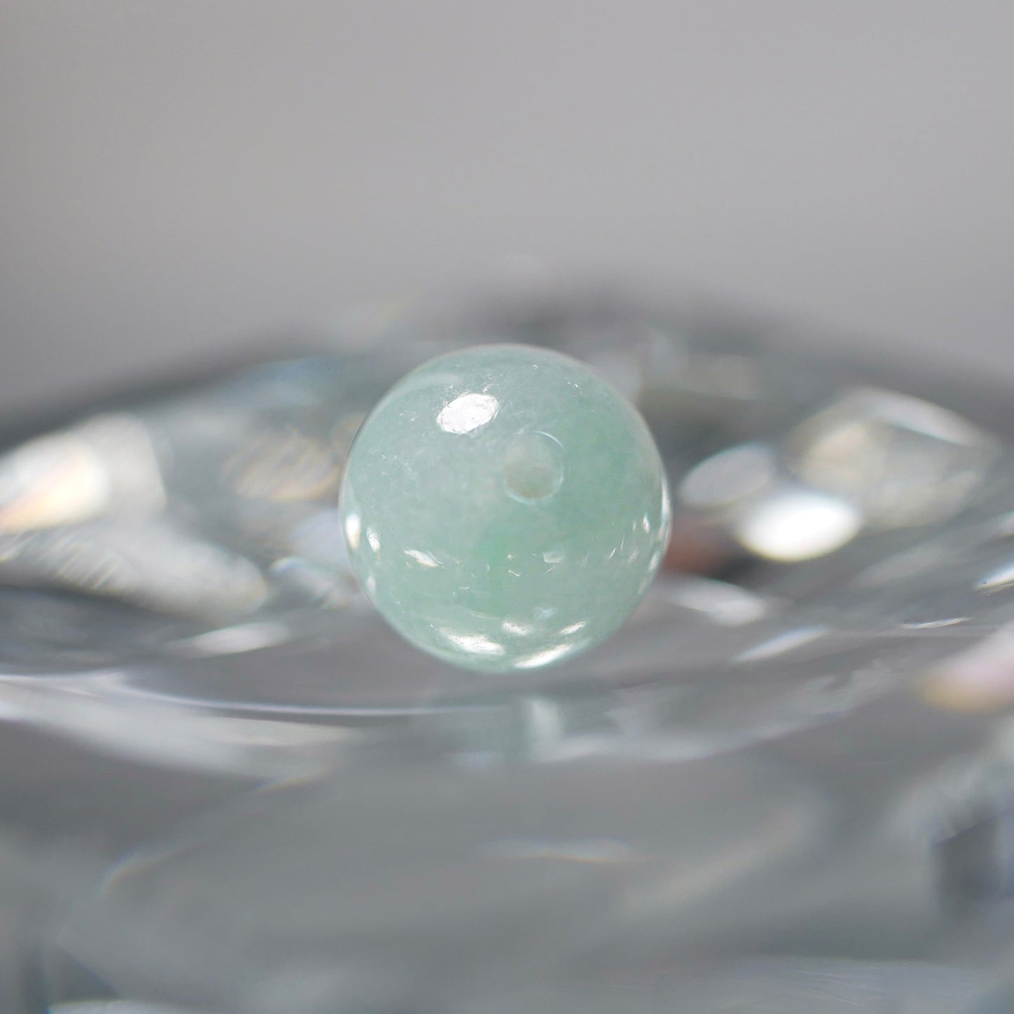 糸魚川産 グリーン翡翠 8mm丸玉（Ki118）