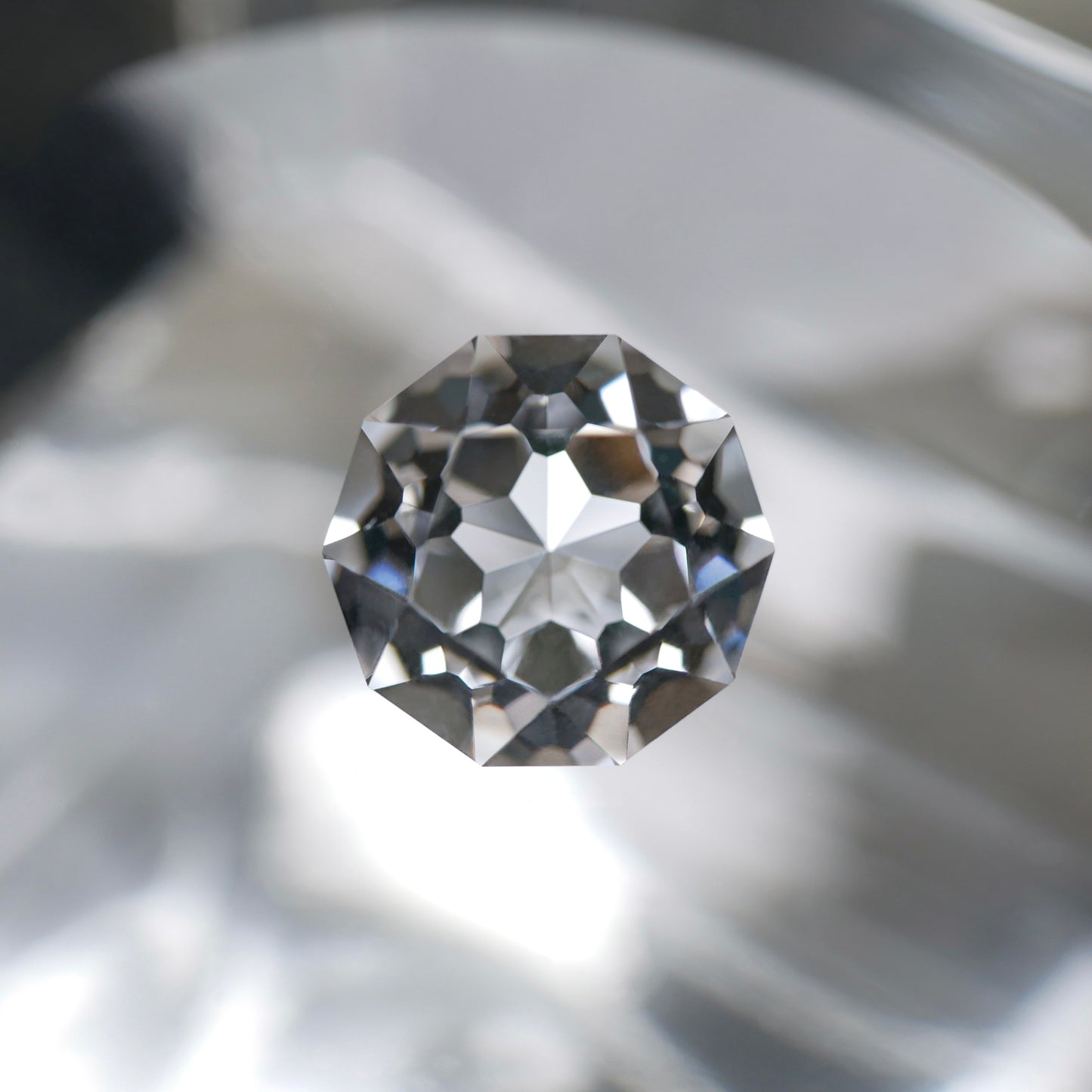 宮崎県産 高千穂水晶 faceted cut ルース（Re160)