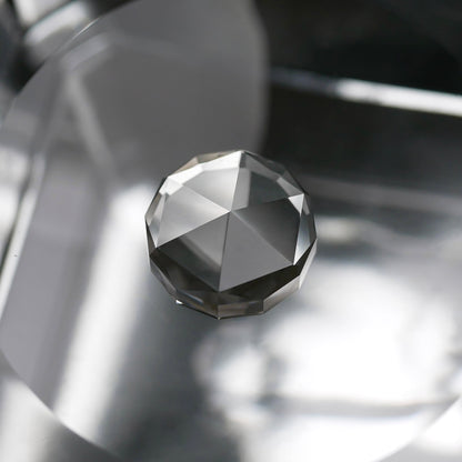 山梨県産 乙女水晶 faceted cut ルース（Re326）